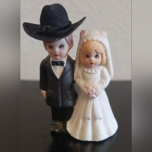 L B MFG 1990 PORCELAIN COWBOY BRIDE WEDDING CAKE TOPPER
